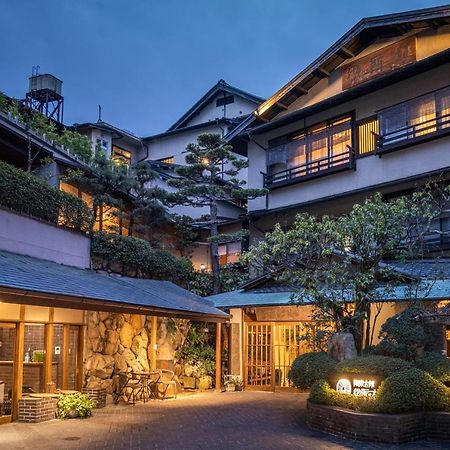 Arima Onsen Tocen Goshobo Kobe Exterior foto The hotel's courtyard